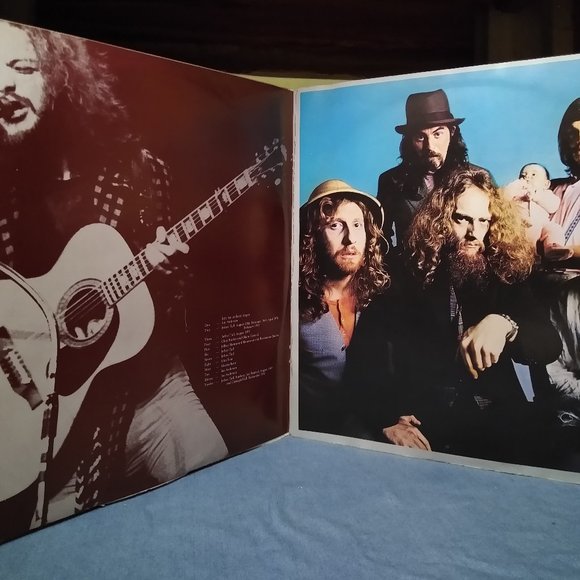 Jethro Tull Living In The Past Gatefold Booklet 2LP 1972 Vinyl Records MINTY - Picture 4 of 11